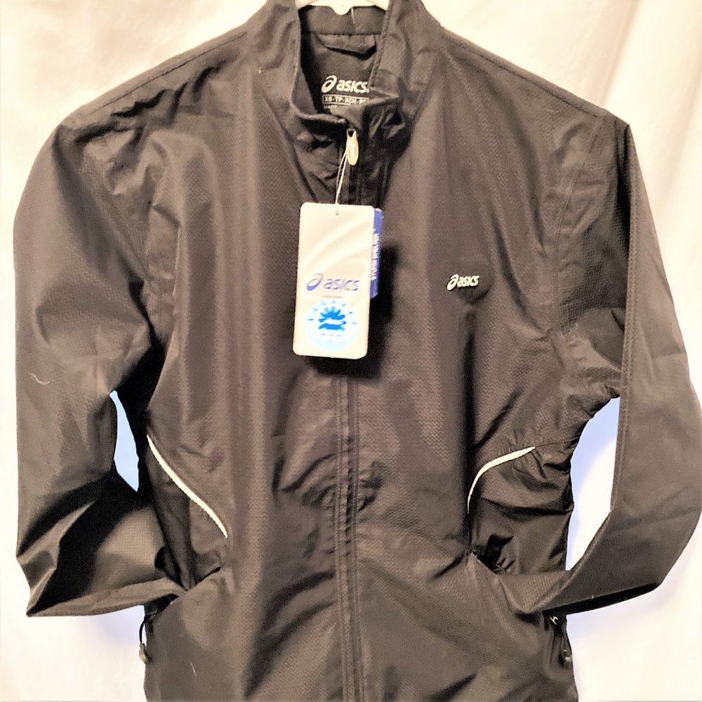 NWT Jacket Athletic running Asics Storm Shelter Women M XS Black Media WT1034